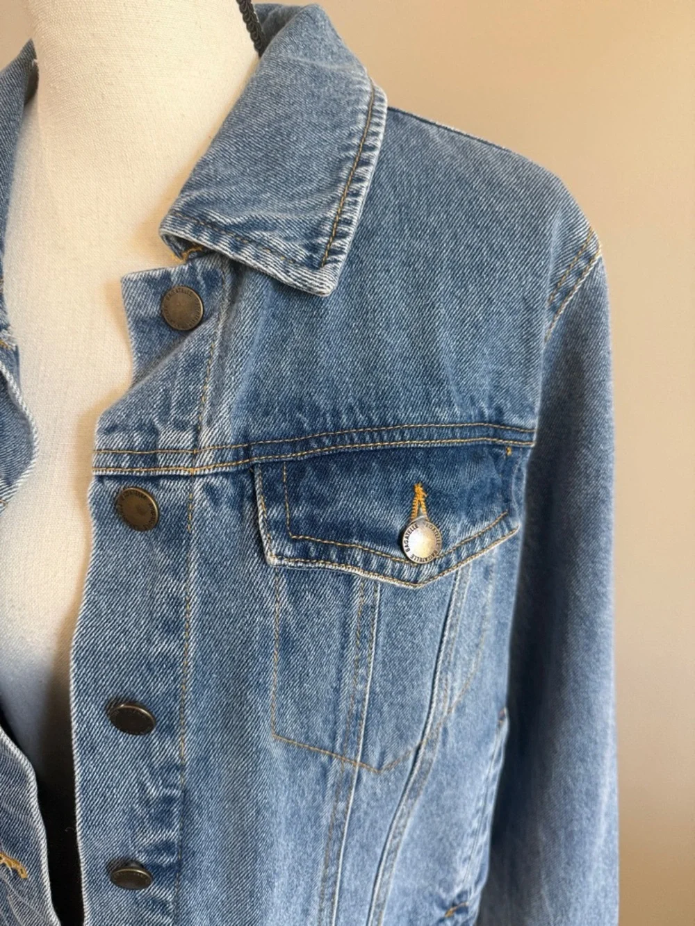 Bagatelle Collection Light Blue Women's Classic Denim Jean Jacket Size Large